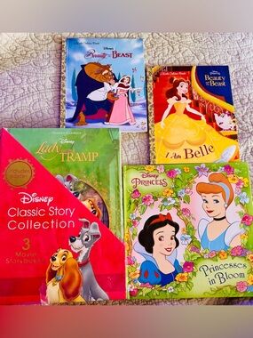 Disney books - NEW (4)